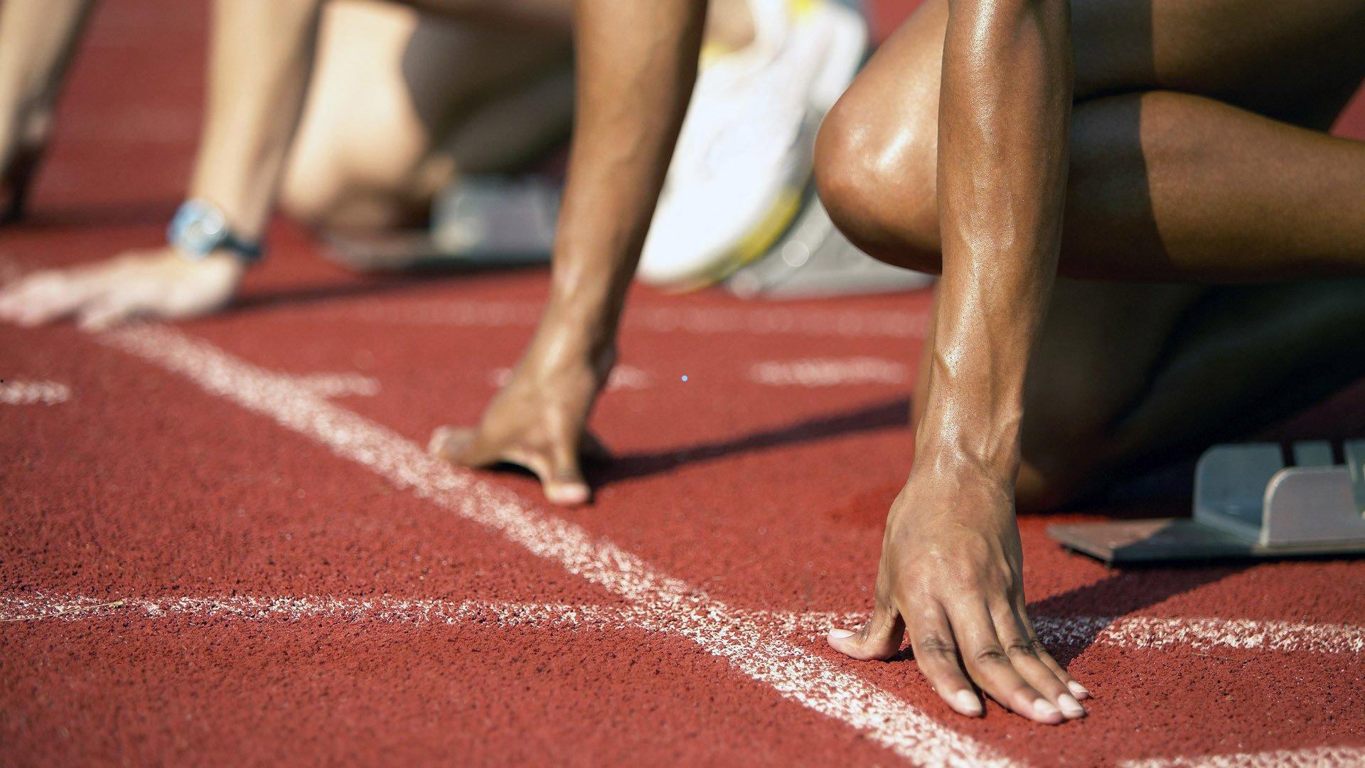 豪门争夺战升温，阿森纳、切尔西与巴萨齐盯马赛射手罗比尼奥-瓦斯