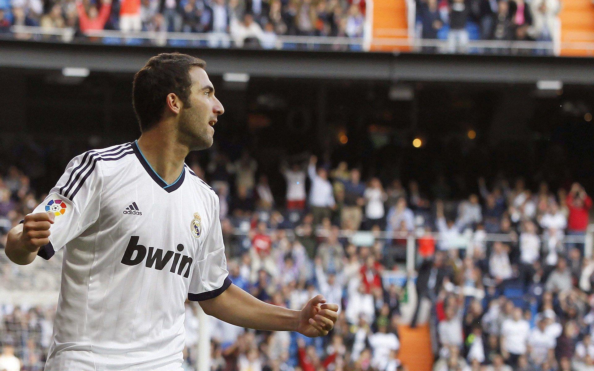 罗马足球俱乐部官方宣布从马赛引进18岁中锋瓦斯 合约期限至2030年